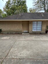 2413 Hill St in Alexandria, LA - Foto de edificio - Building Photo