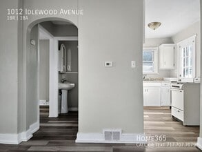 1012 Idlewood Ave in Carnegie, PA - Building Photo - Building Photo