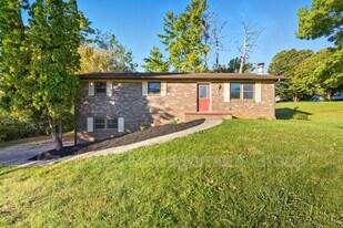 7800 Temple Acres Dr in Knoxville, TN - Building Photo