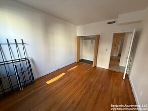 1165 Commonwealth Ave, Unit 2 in Boston, MA - Building Photo - Building Photo