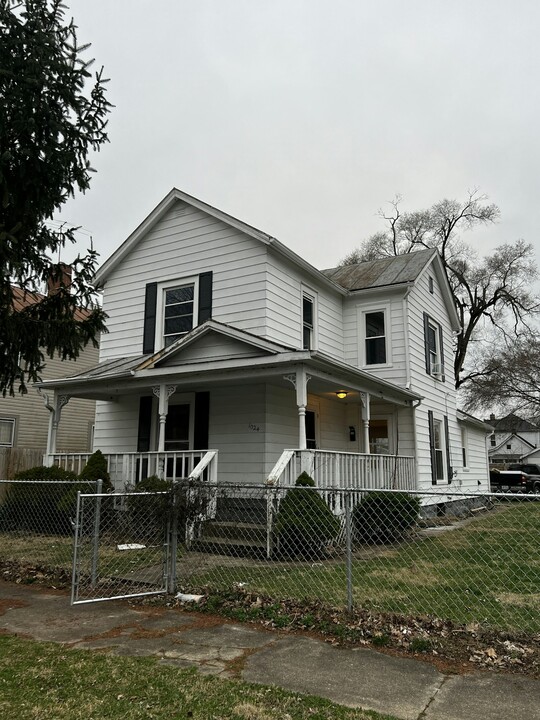 1024 Hughes St in Middletown, OH - Building Photo