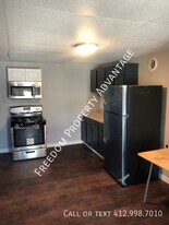 129 S 17th St in Pittsburgh, PA - Building Photo