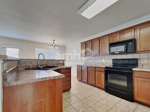 3342 Hunt Crest Rd in Knoxville, TN - Building Photo - Building Photo