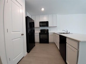 1644 Crested Wy in Fort Worth, TX - Building Photo - Building Photo