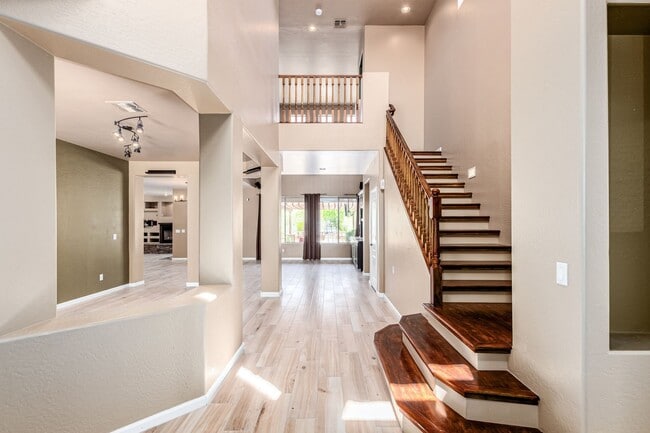 5216 E Sierra Sunset Trail in Cave Creek, AZ - Building Photo - Building Photo