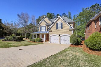 12477 Waterside Dr in Alpharetta, GA - Foto de edificio - Building Photo