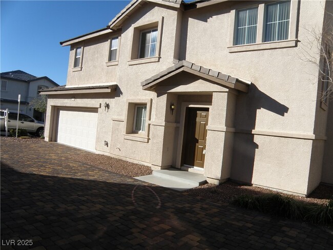 1004 Appaloosa Hills Ave in North Las Vegas, NV - Building Photo - Building Photo
