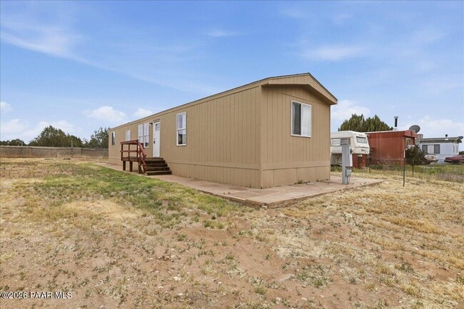 25415 Cedar Dr in Paulden, AZ - Building Photo - Building Photo