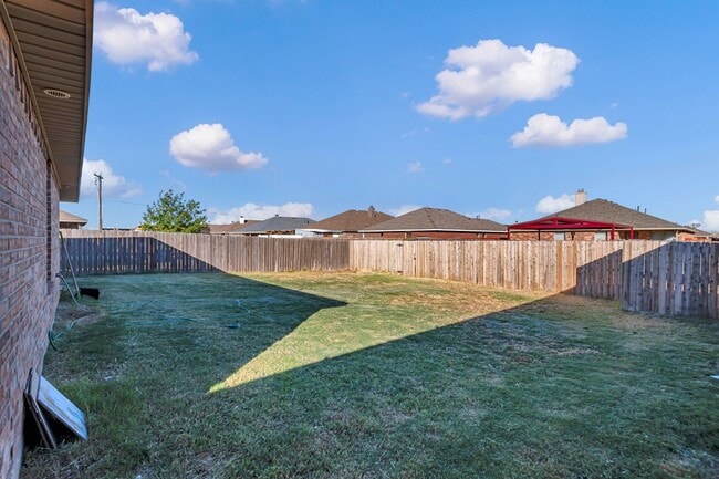 705 E 95th St in Odessa, TX - Building Photo - Building Photo