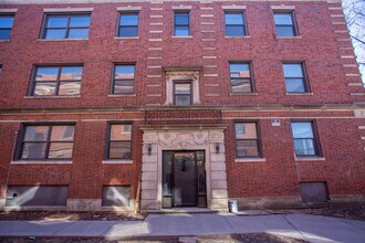 7505 S Yates Blvd in Chicago, IL - Building Photo - Building Photo