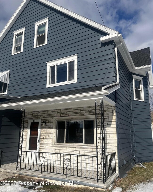 property at 342 N Main St