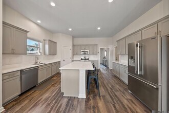 1343 Rustic Pine Dr in Baton Rouge, LA - Building Photo - Building Photo