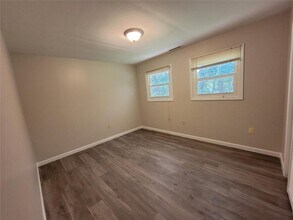 272 Signal Rock Dr in North Kingstown, RI - Building Photo - Building Photo