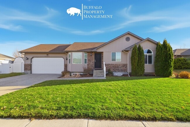 5587 Treyden Dr in Idaho Falls, ID - Building Photo - Building Photo