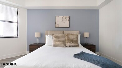 2250 McGregor Blvd, Unit 1305 in Ft. Myers, FL - Building Photo - Building Photo