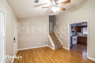 4131 Warren Rd in Flowery Branch, GA - Building Photo - Building Photo