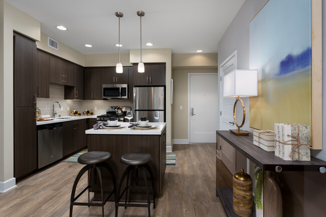 Avalon Huntington Beach in Huntington Beach, CA - Building Photo - Interior Photo