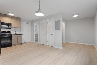 5411 N Winthrop Ave in Chicago, IL - Building Photo - Building Photo