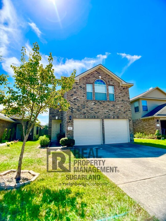 9447 Sunflower Ridge Ln in Houston, TX - Foto de edificio