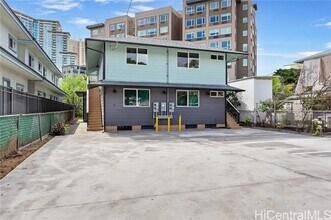 1861 Kapiolani Blvd in Honolulu, HI - Building Photo - Building Photo