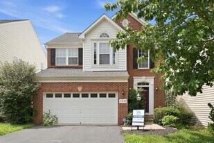 6008 Preswell Ct in Gainesville, VA - Building Photo