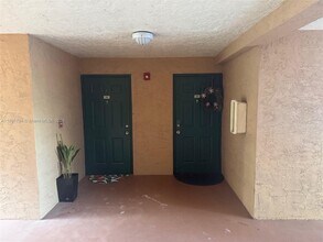 3854 Lyons Rd in Coconut Creek, FL - Building Photo - Building Photo