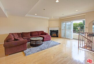 11355 Missouri Ave in Los Angeles, CA - Building Photo - Building Photo