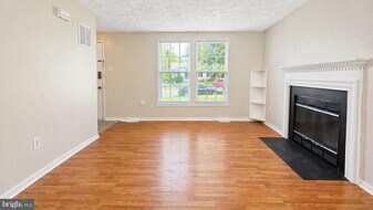 7416 Kilcreggan Terrace in Gaithersburg, MD - Building Photo