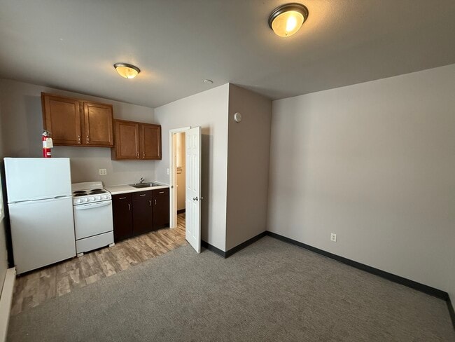 5 6th Ave N, Unit 7 in Fargo, ND - Foto de edificio - Building Photo