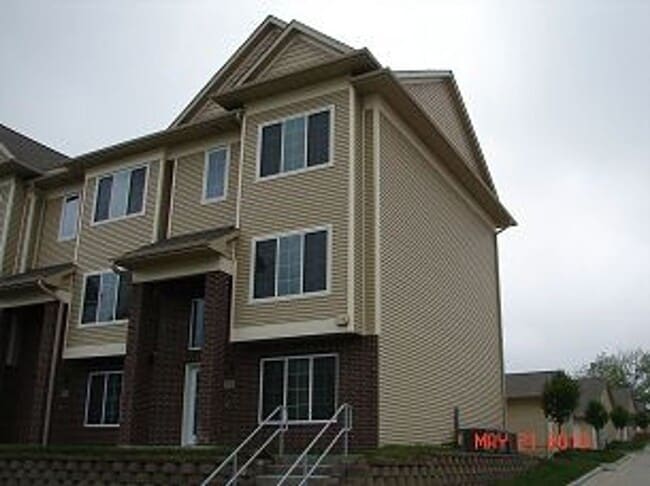 property at 760 Westgate St