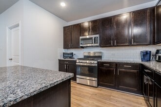 1166 Magnolia Branch Ln in Tomball, TX - Building Photo - Building Photo