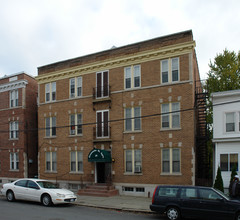 39 Jeanette St in Albany, NY - Building Photo - Building Photo