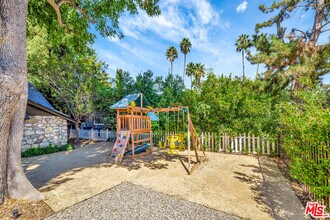 19841 Henshaw St in Los Angeles, CA - Building Photo - Building Photo