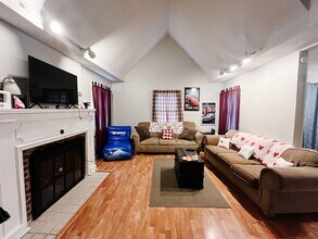 1709 N Ball Ave in Muncie, IN - Building Photo - Building Photo