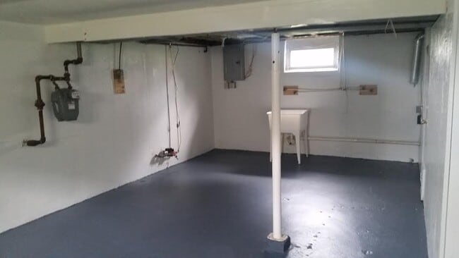 833 Lawrence Ave in Girard, OH - Building Photo - Building Photo