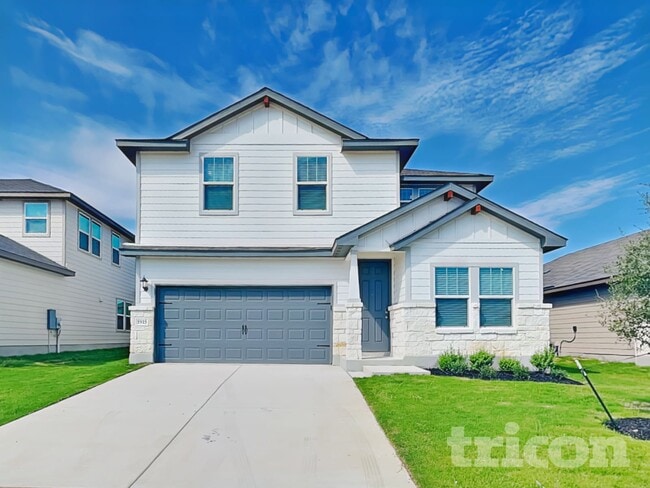 5915 Noah Pl in Saint Hedwig, TX - Foto de edificio - Building Photo