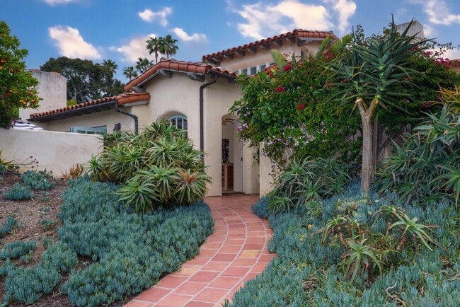 6166 El Tordo in Rancho Santa Fe, CA - Building Photo - Building Photo