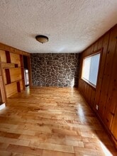 320 S Rogers St in Klamath Falls, OR - Foto de edificio - Building Photo