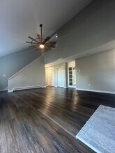 187 Lovers Ln in Torrington, CT - Building Photo - Building Photo