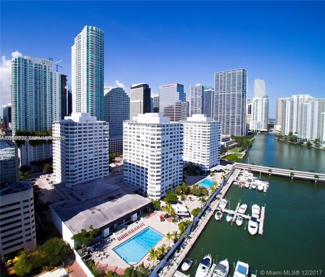 property at 999 Brickell Bay Dr