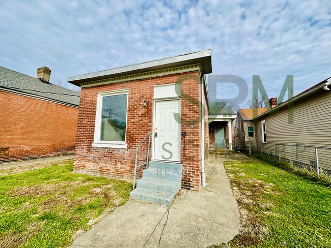 property at 2823 Garfield Ave