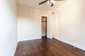 1255 W Henderson St, Unit 3 in Chicago, IL - Foto de edificio - Building Photo