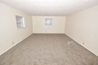 1311 Montgomery Rd in Mishawaka, IN - Building Photo - Building Photo