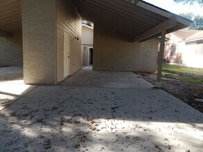 2408 Burleson Ct in Austin, TX - Building Photo - Building Photo