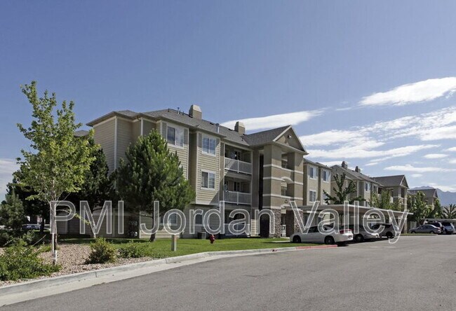 7011 S 1300 W in West Jordan, UT - Building Photo - Building Photo