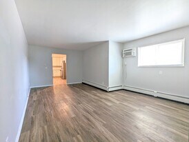 1720 Porter St SW in Wyoming, MI - Building Photo