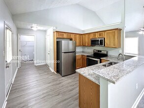 242 Bridgeport Ln in Monroe, GA - Building Photo - Building Photo