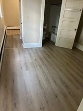 151 Broadway, Unit #2 Unfurnished in Saranac Lake, NY - Foto de edificio - Building Photo