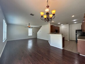 918 Sundance Hunt in San Antonio, TX - Building Photo - Building Photo