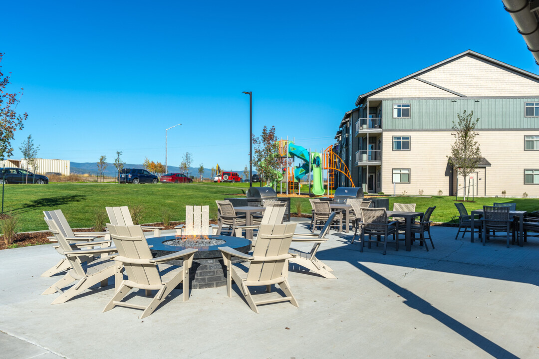 Stillwater Crossing in Kalispell, MT - Foto de edificio